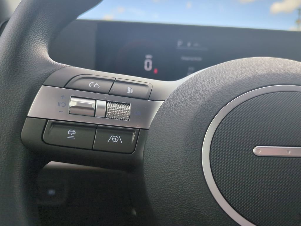 New 2026 Hyundai Kona SE image 28