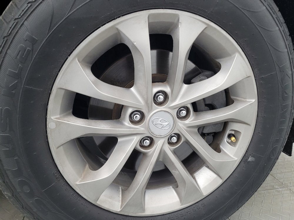 Used 2019 Hyundai Santa Fe SE FWD image 31