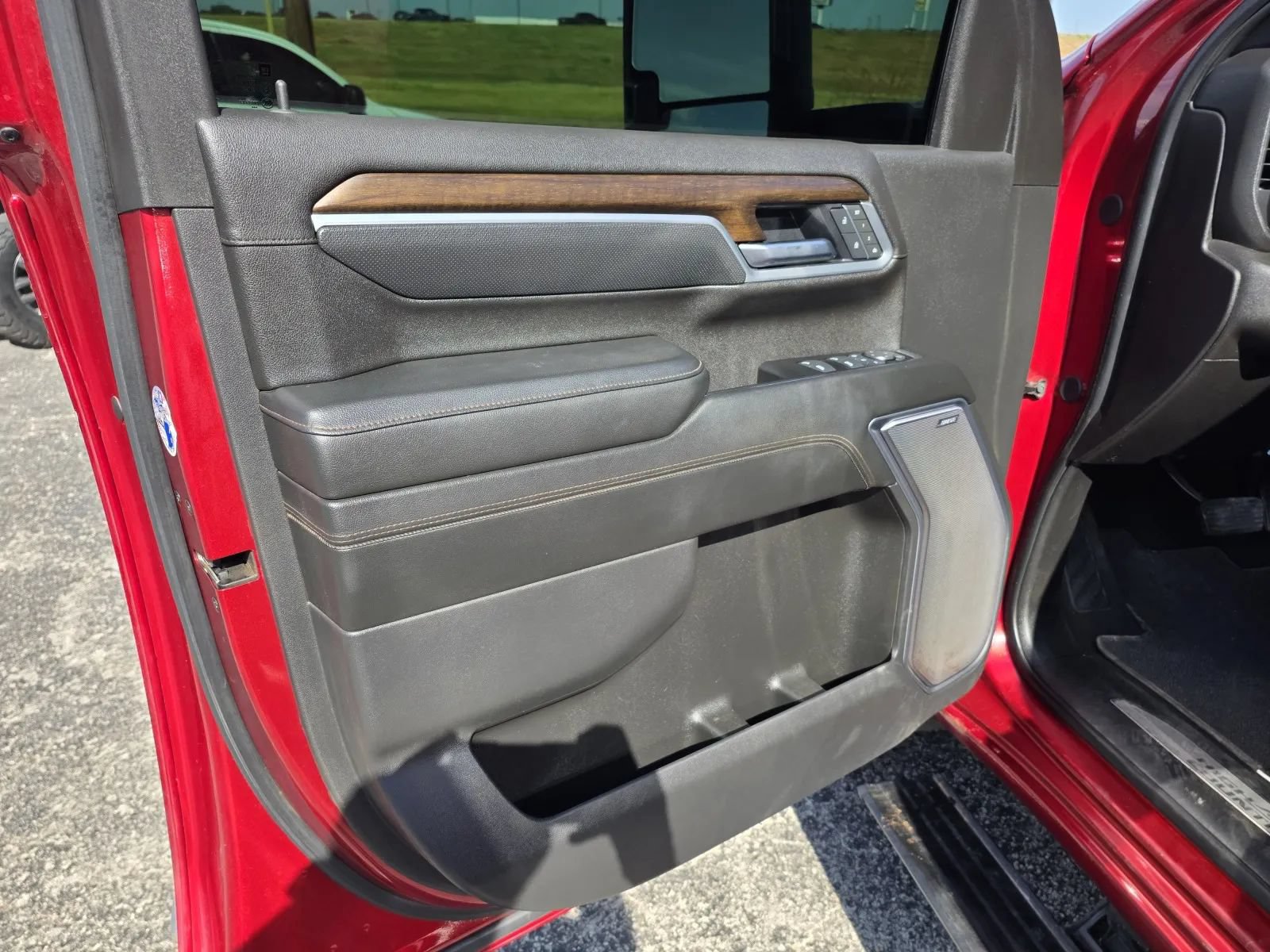 Used 2025 Chevrolet Silverado 3500 High Country w/ Technology Package AWD/4WD image 10