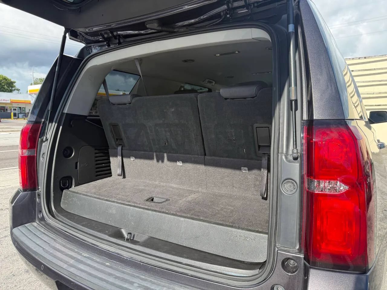 Used 2017 Chevrolet Tahoe LS RWD image 22