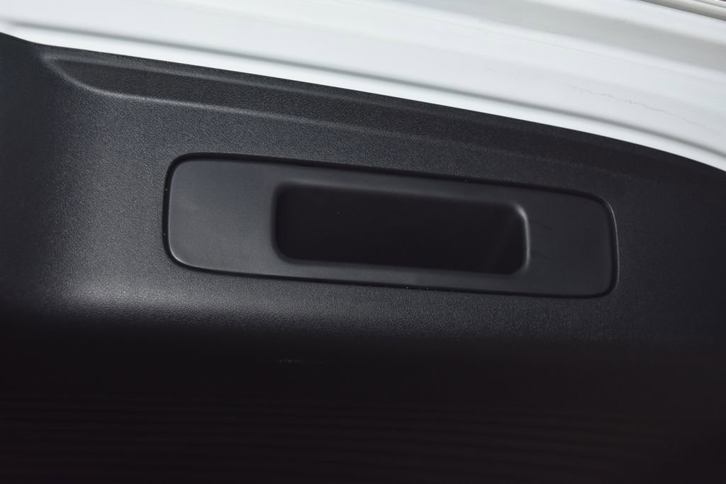 Used 2023 Honda HR-V LX image 35