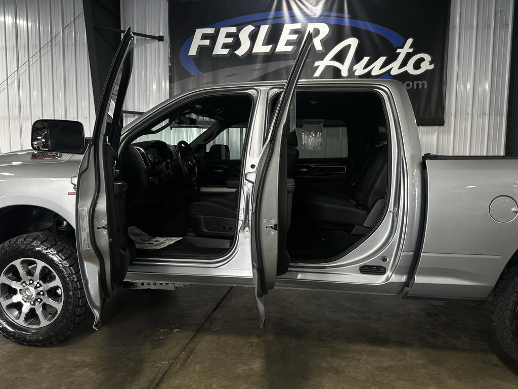 Used 2022 RAM 2500 Big Horn w/ Level C Equiment Group AWD/4WD image 13