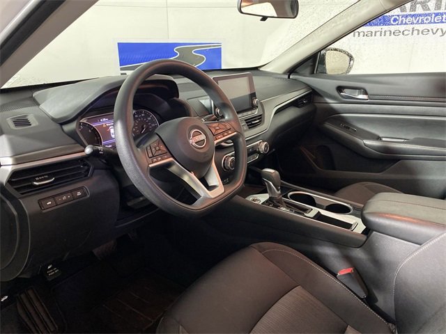 Used 2024 Nissan Altima 2.5 SV image 15