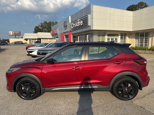 Used 2022 Nissan Kicks SR w/ Premium Package