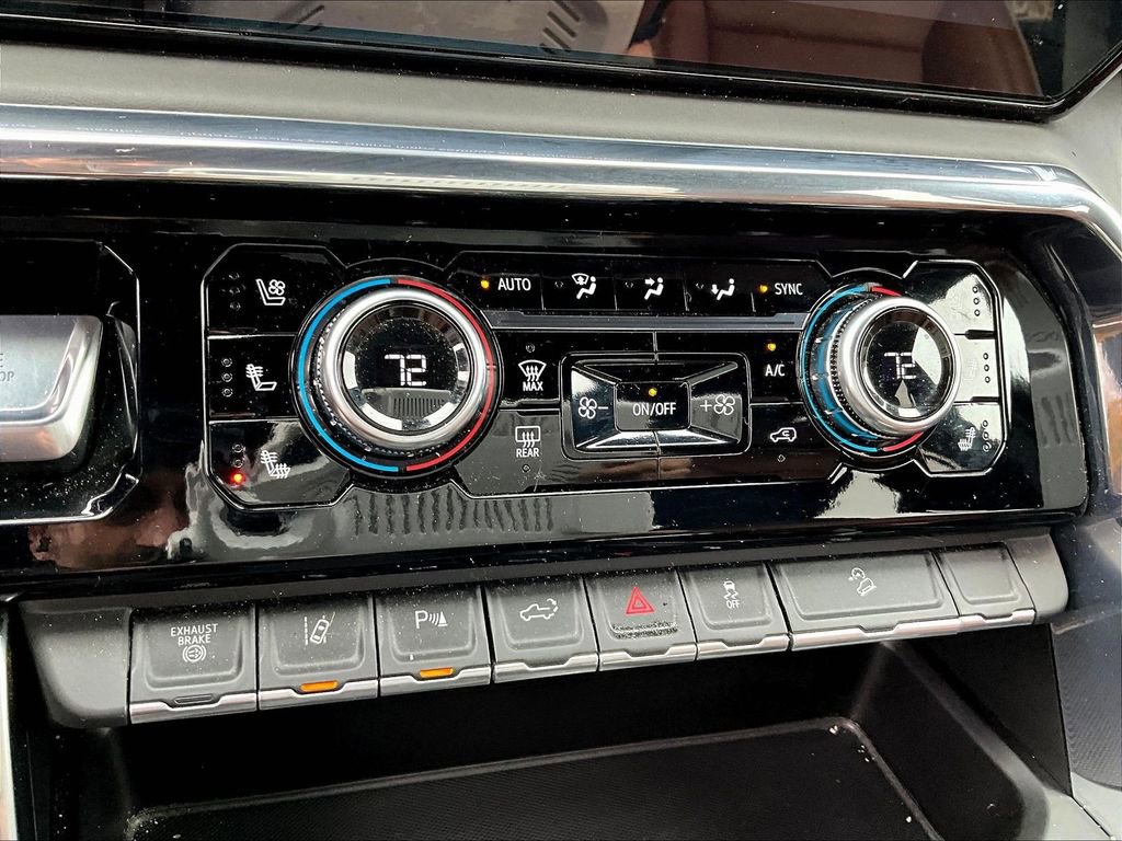 Used 2024 GMC Sierra 2500 Denali Ultimate image 27