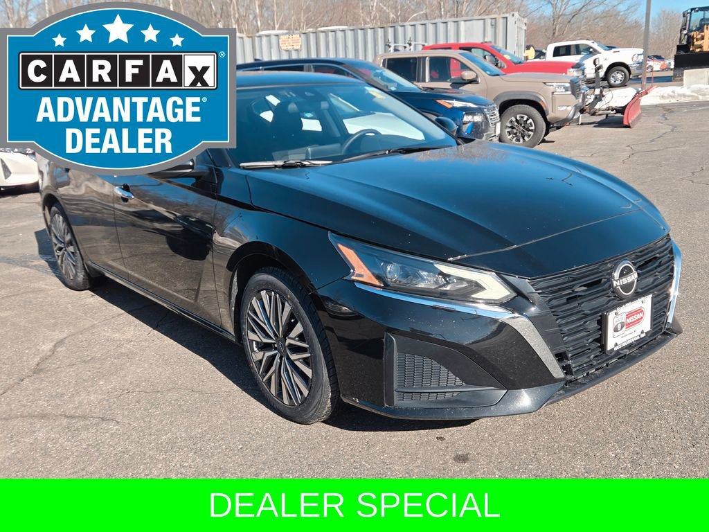 Used 2023 Nissan Altima 2.5 SV image 4