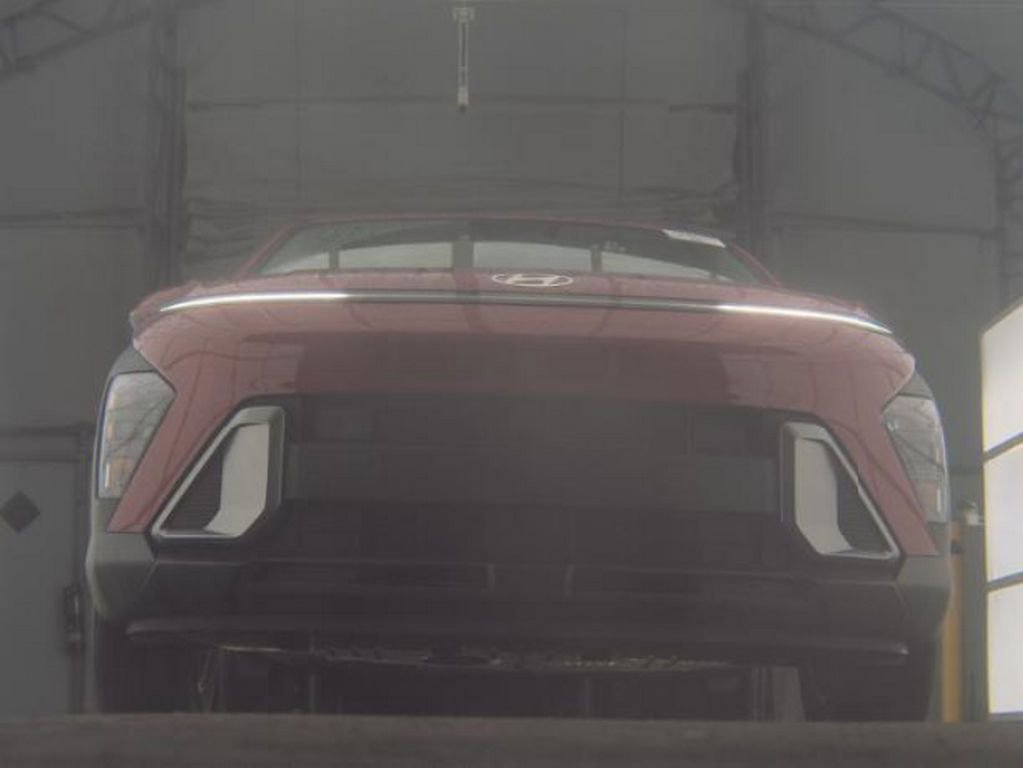 Used 2025 Hyundai Kona SE image 3