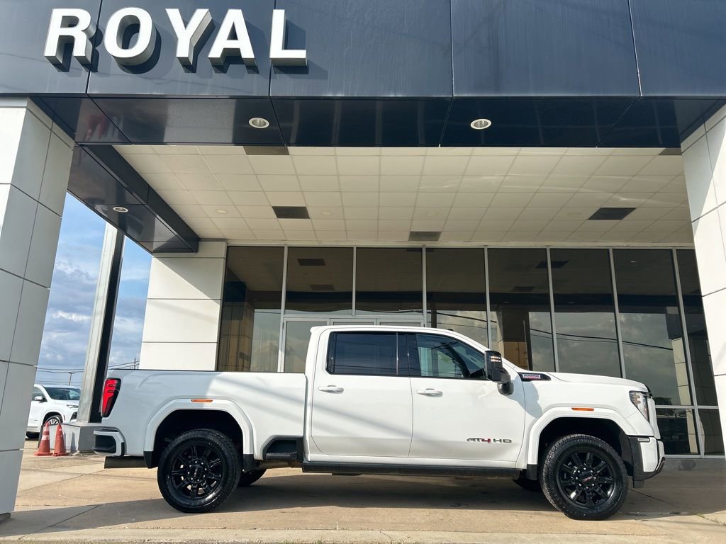 Used 2025 GMC Sierra 2500 AT4 w/ AT4 Premium Plus Package image 1