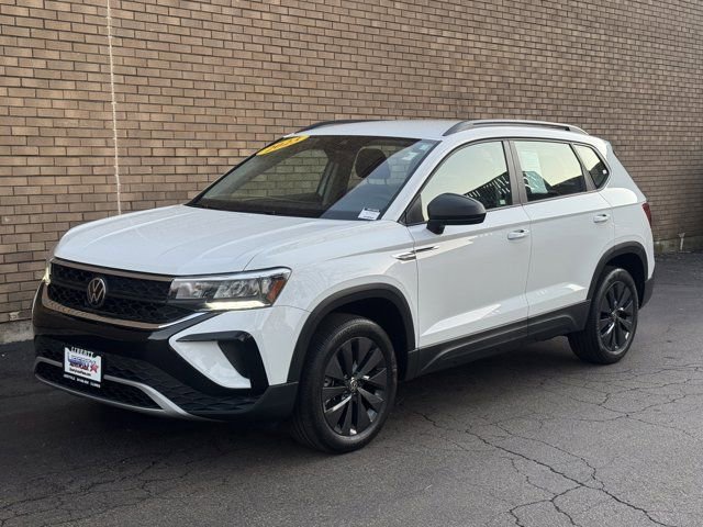 Used 2023 Volkswagen Taos S w/ Driver Assistance Package FWD image 33