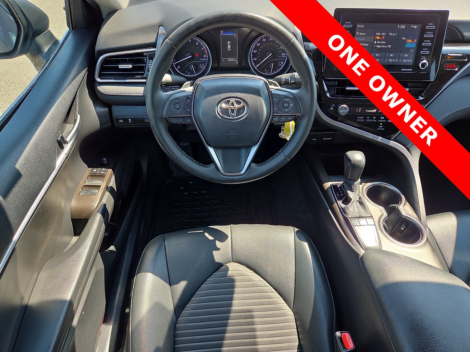 Used 2023 Toyota Camry SE FWD image 11