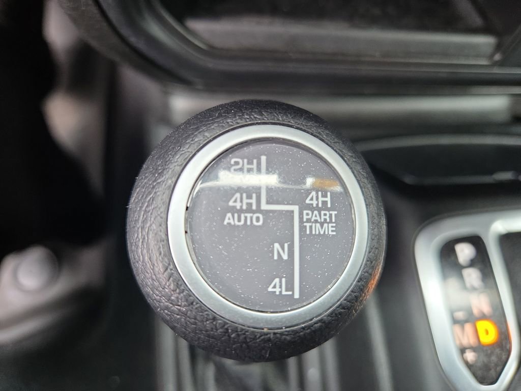 Certified 2023 Jeep Wrangler Unlimited w/ Cold Weather Group image 30