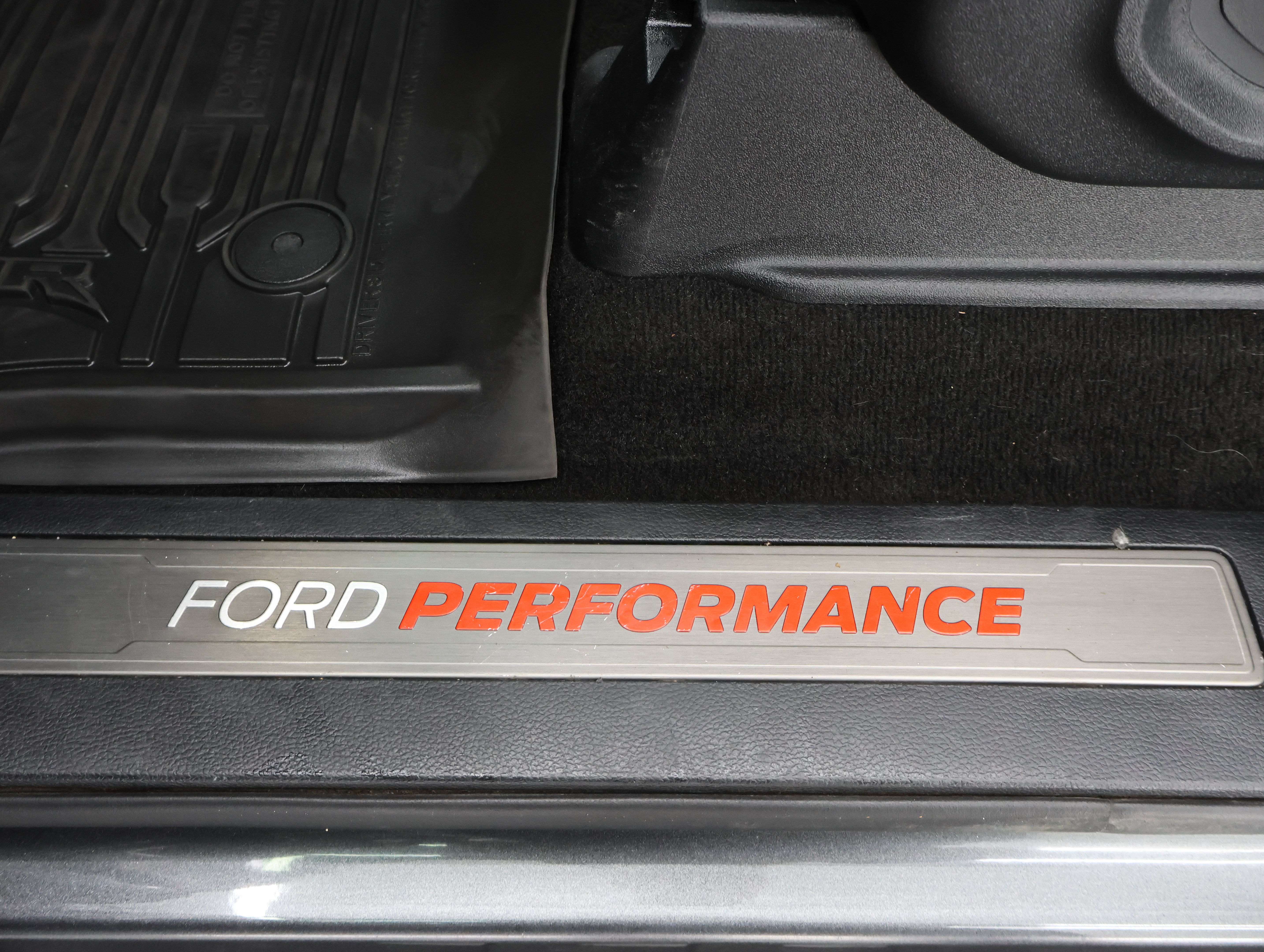 Used 2019 Ford F150 Raptor w/ Equipment Group 802A Luxury AWD/4WD image 47