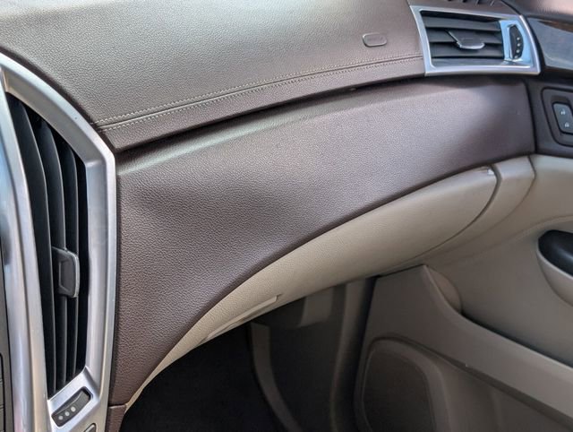 Used 2012 Cadillac SRX Luxury image 22