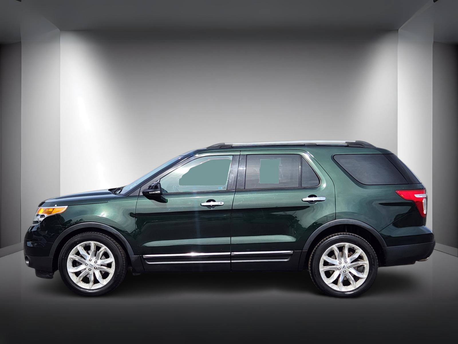 Used 2013 Ford Explorer XLT AWD/4WD image 2