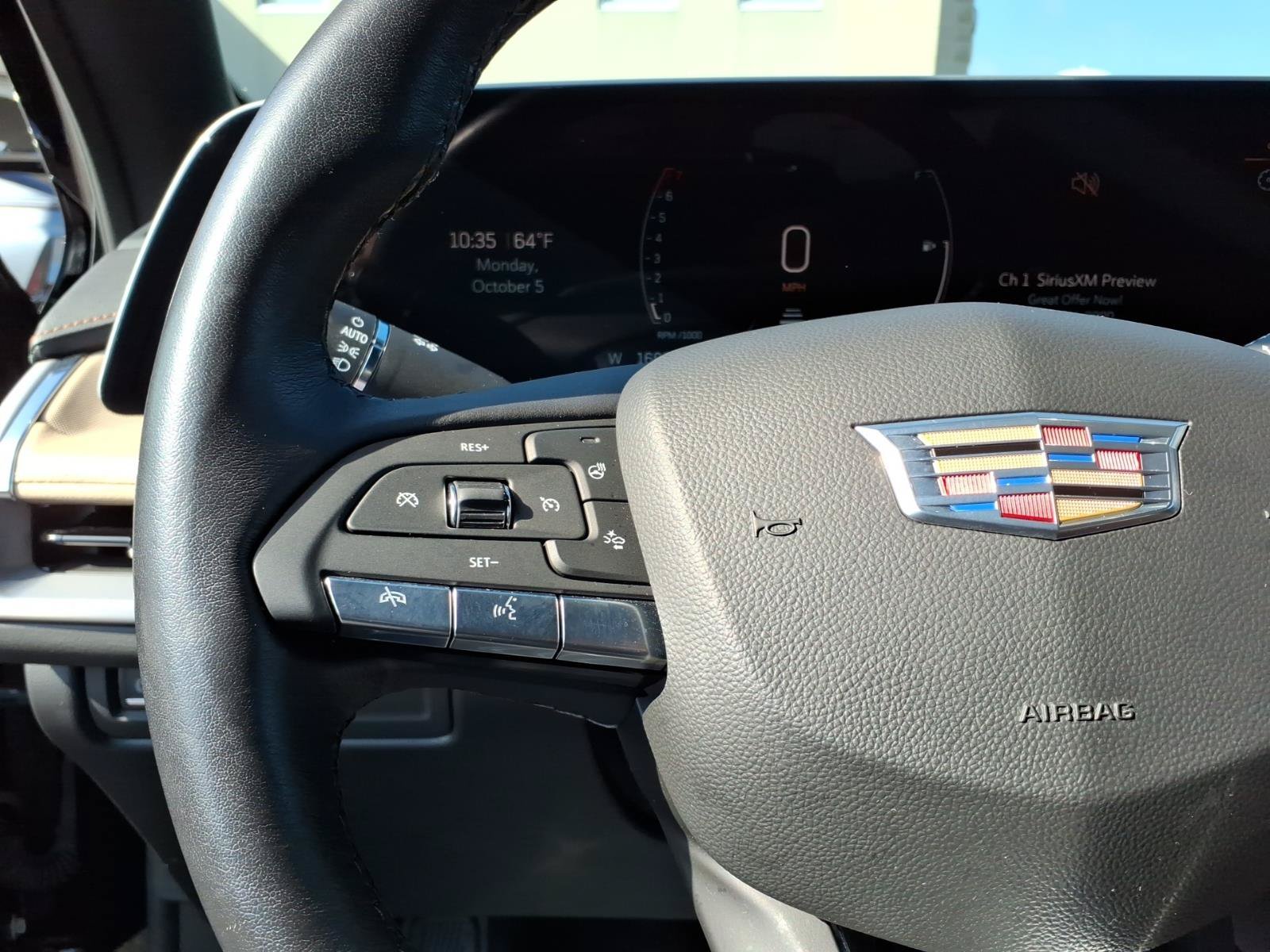 Used 2024 Cadillac XT4 Luxury w/ Cold Weather Package AWD/4WD image 22