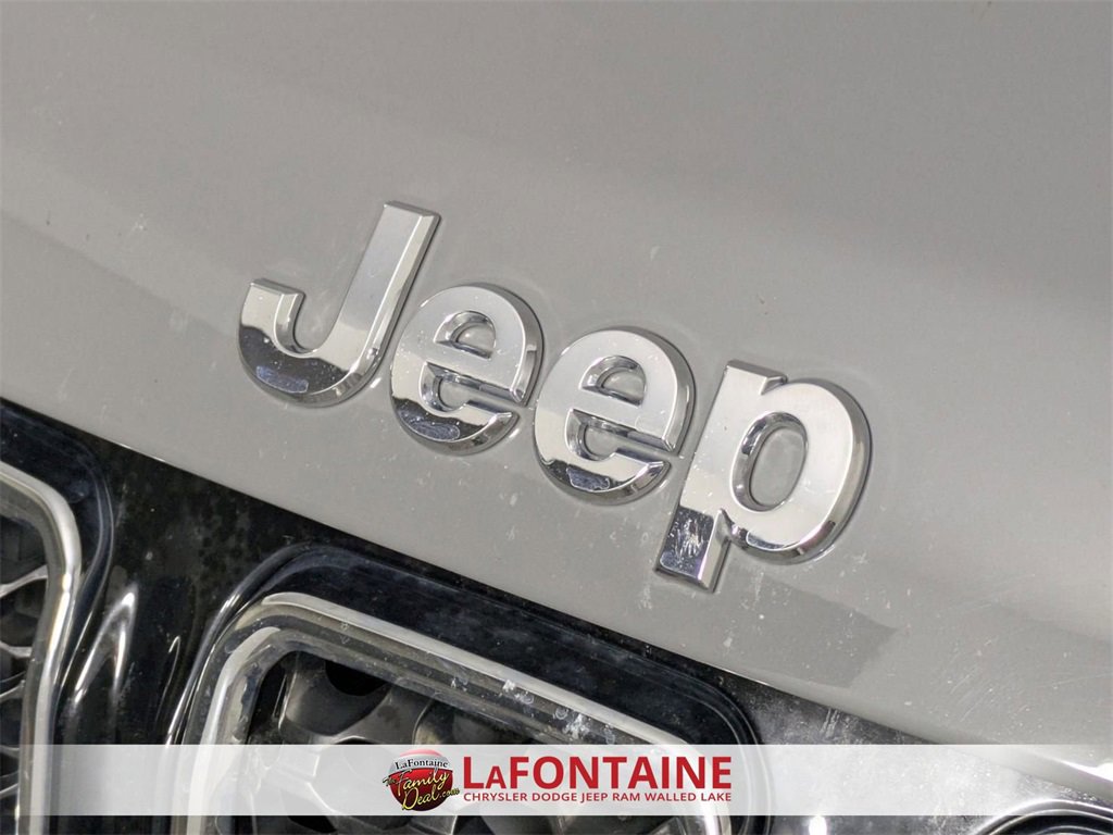 Certified 2023 Jeep Compass Limited image 27