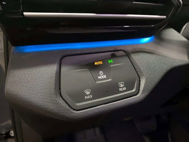 Used 2025 Volkswagen ID.4 Pro RWD image 22