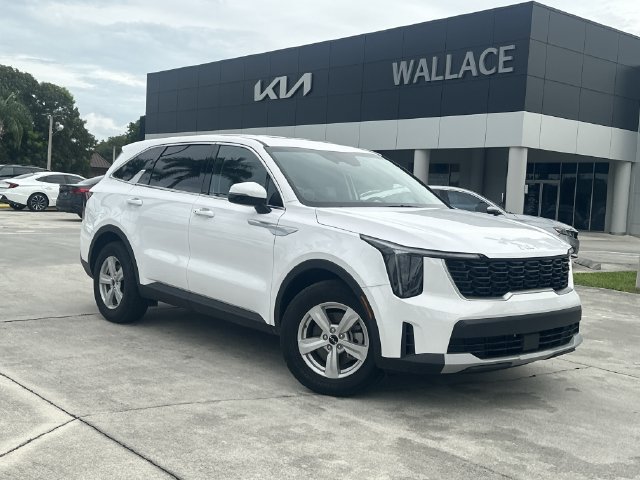 Certified 2025 Kia Sorento LX