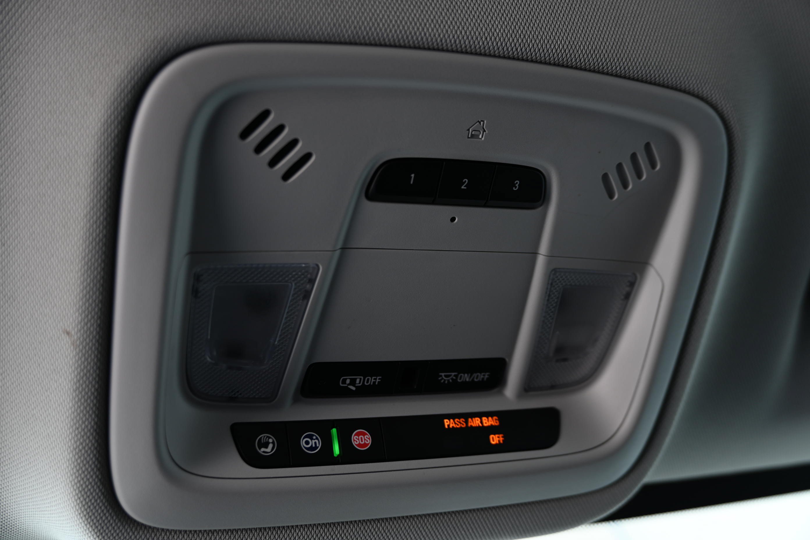 Used 2019 Chevrolet Traverse RS FWD image 35