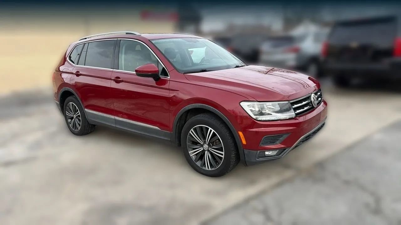 Used 2018 Volkswagen Tiguan SEL FWD image 19