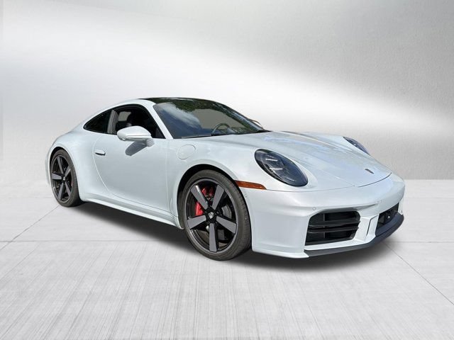 Used 2025 Porsche 911 Carrera S RWD image 7