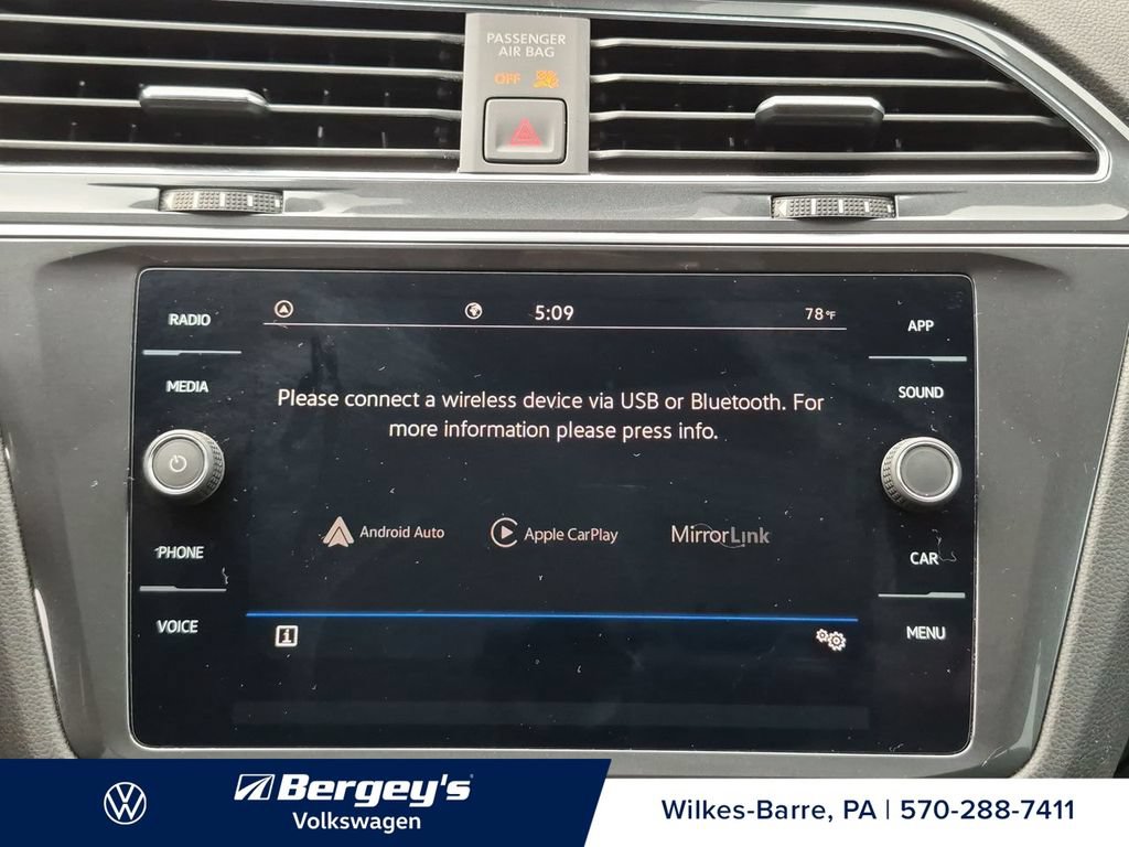 Certified 2023 Volkswagen Tiguan SE w/ Panoramic Sunroof Package FWD image 20