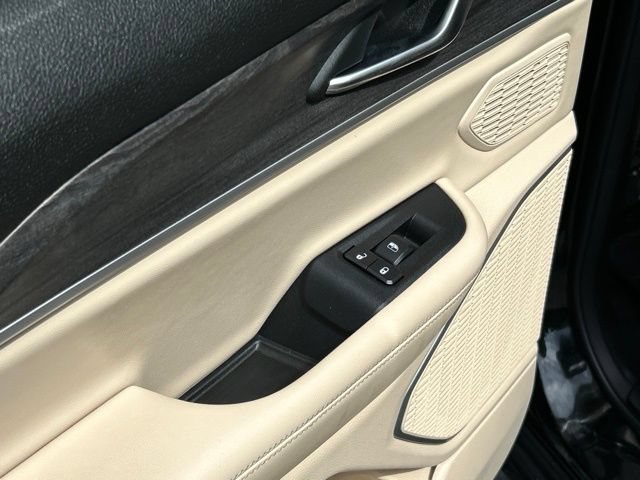 Used 2022 Jeep Grand Cherokee Limited AWD/4WD image 26