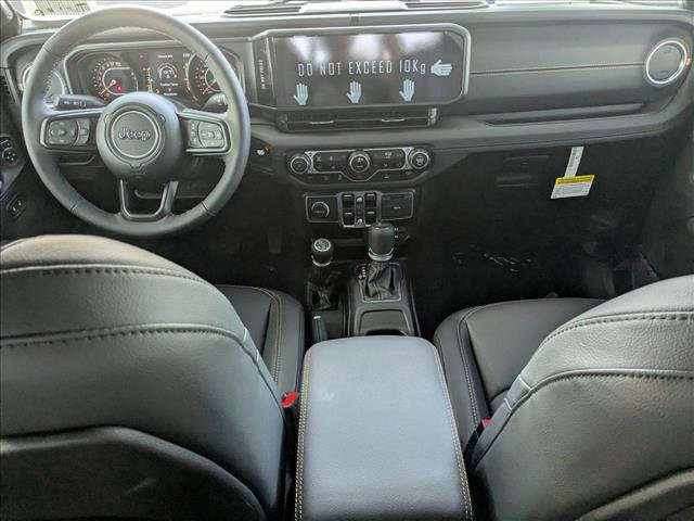 New 2025 Jeep Gladiator Sport image 13