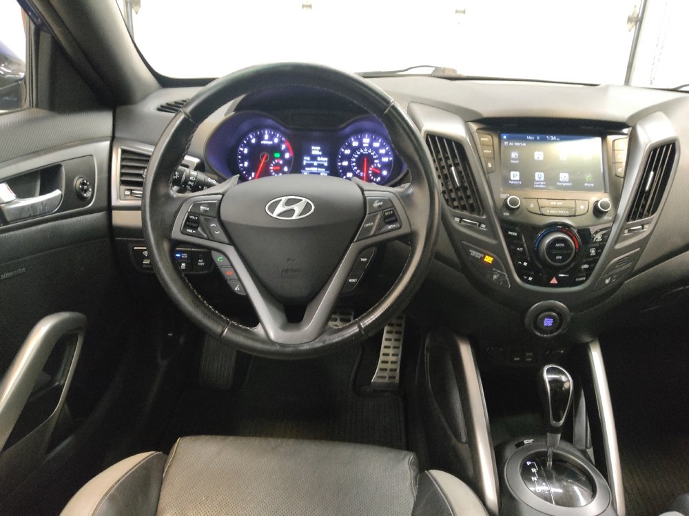 Used 2016 Hyundai Veloster Turbo w/ Option Group 04 FWD image 22