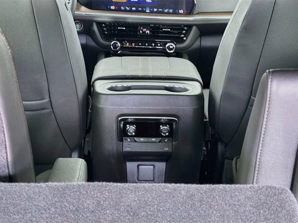 New 2026 Chevrolet Tahoe High Country AWD/4WD image 21