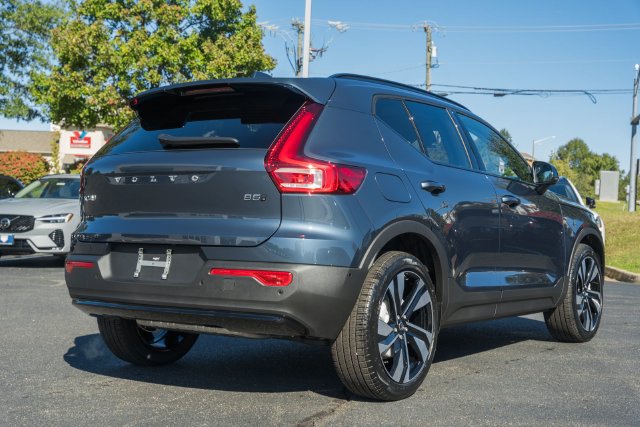 New 2026 Volvo XC40 B5 Ultra w/ Protection Package Premier AWD/4WD image 4