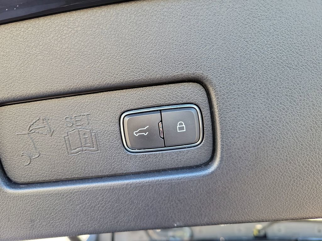 Used 2021 Lincoln Aviator Reserve w/ Equipment Group 208A image 10