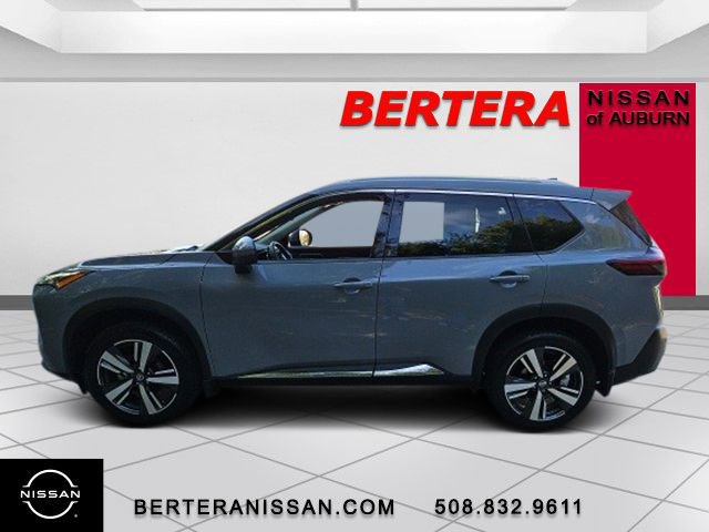 Used 2021 Nissan Rogue SL image 1