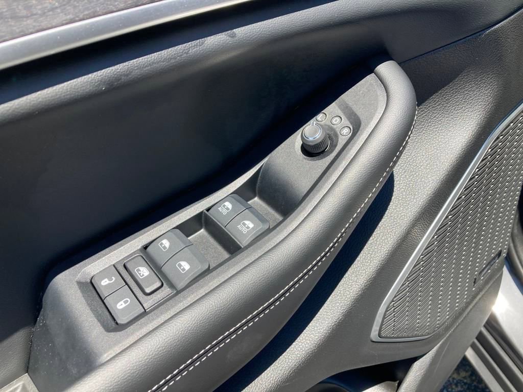 New 2024 Jeep Grand Cherokee Limited 4xe image 12