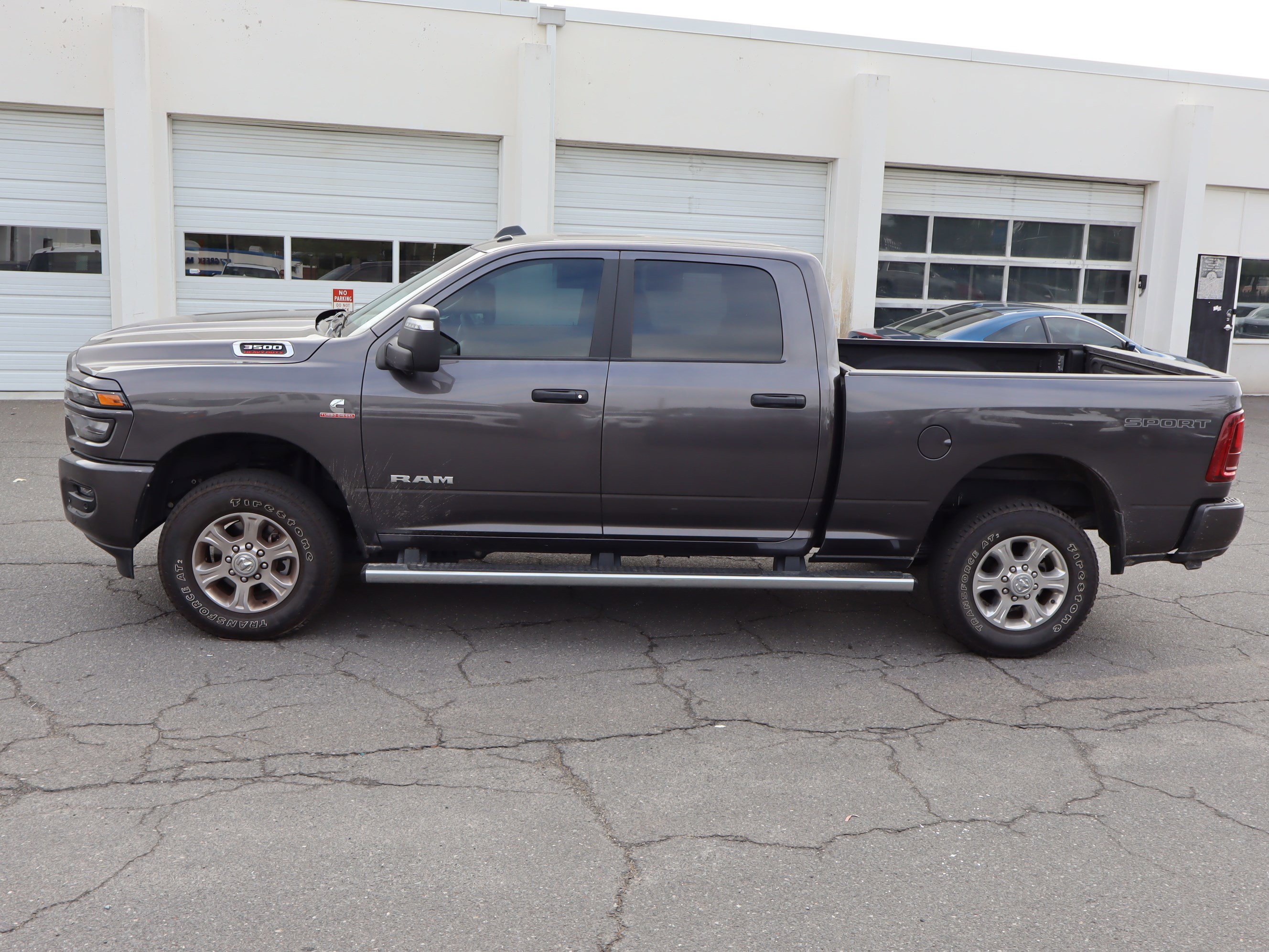 Used 2025 RAM 3500 Big Horn AWD/4WD image 7