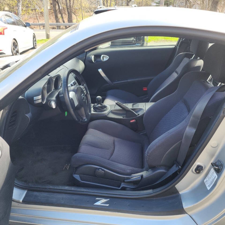 Used 2003 Nissan 350Z Enthusiast RWD image 8