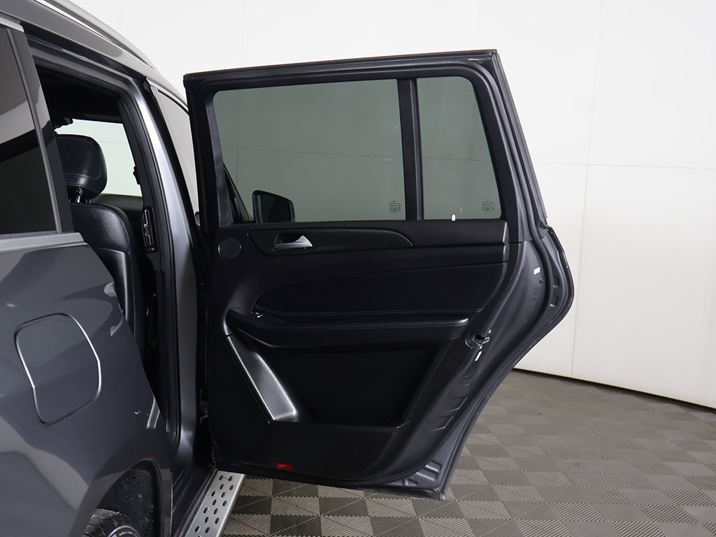 Used 2019 Mercedes-Benz GLS 450 4MATIC image 27