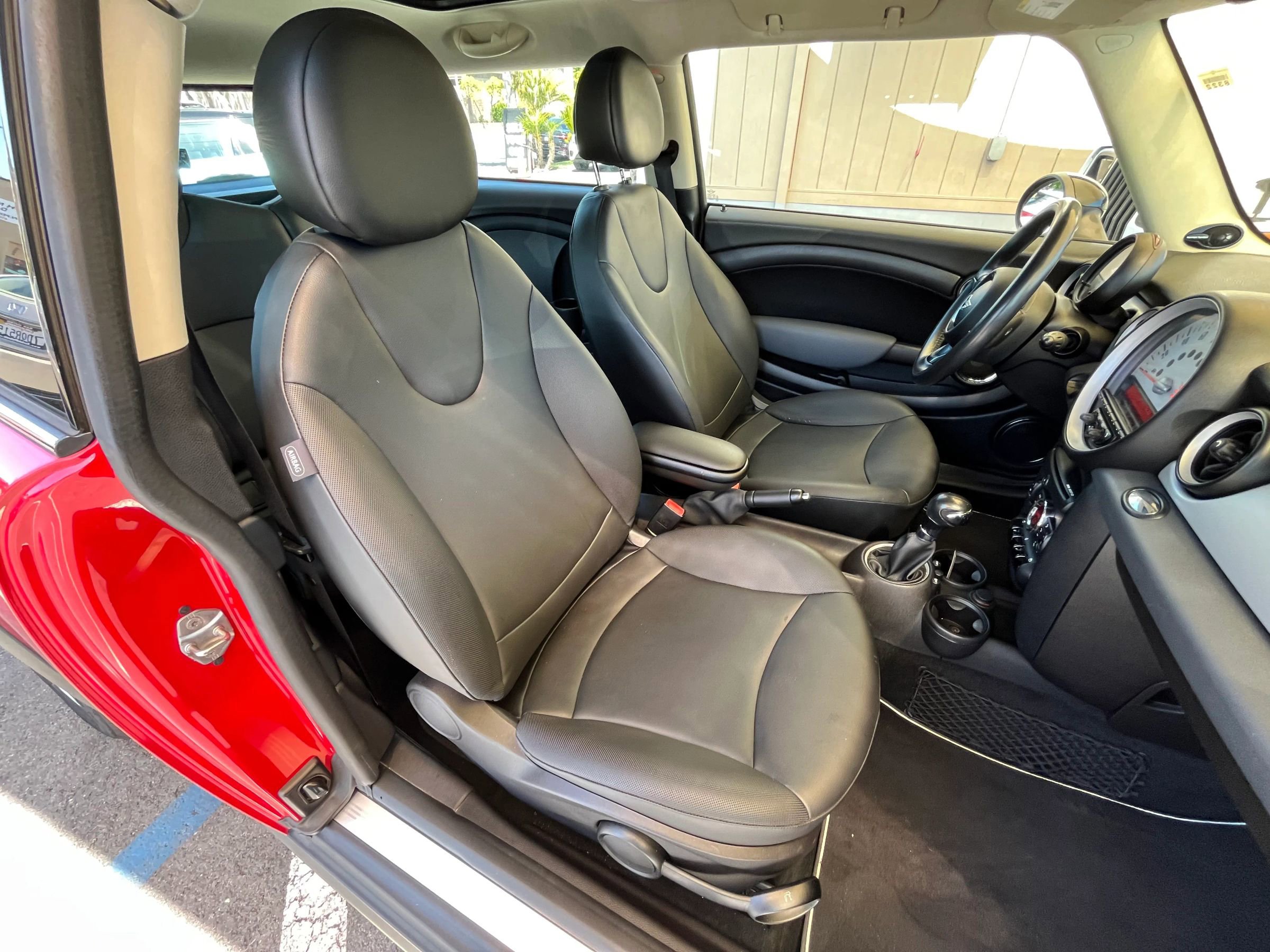 Used 2011 MINI Cooper Clubman image 13