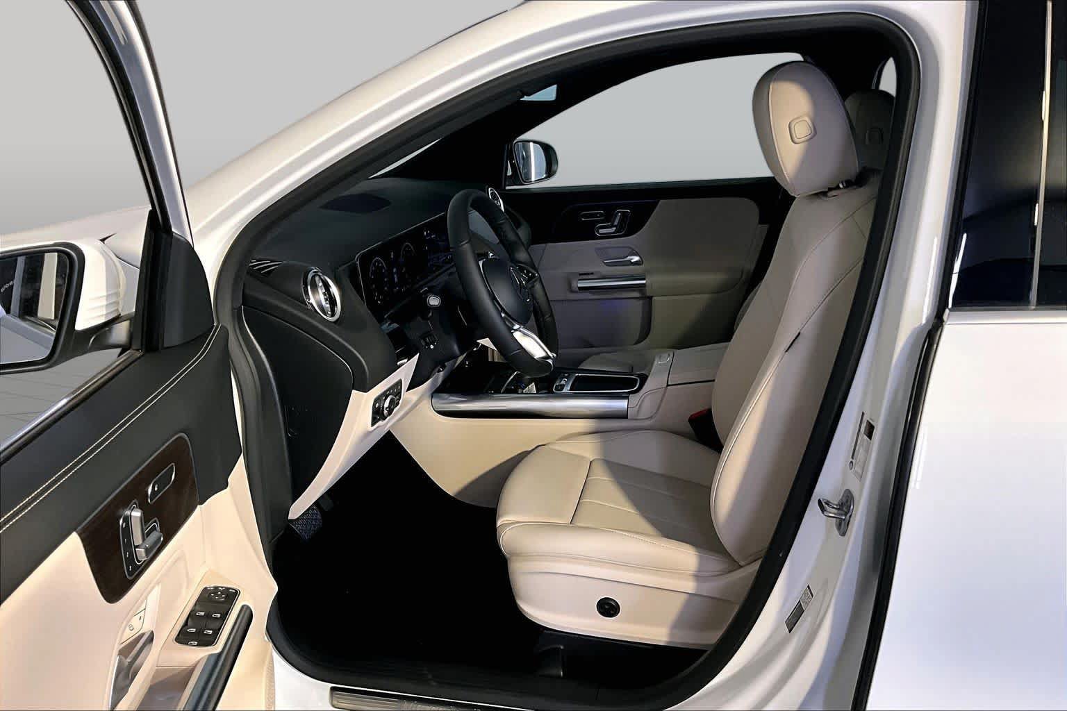 New 2026 Mercedes-Benz GLA 250 4MATIC image 13