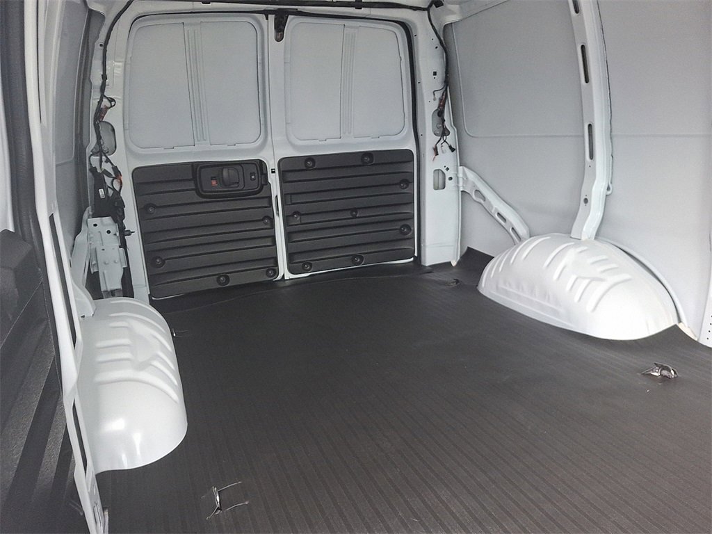 New 2025 GMC Savana 2500 w/ Driver Convenience Package image 5