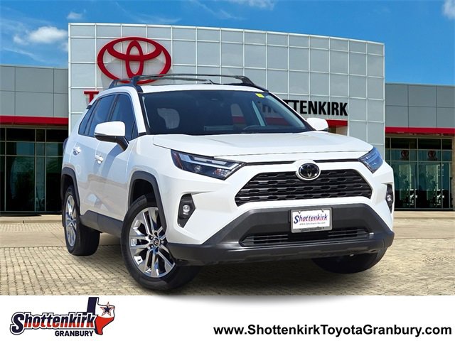 Used 2024 Toyota RAV4 XLE Premium image 1