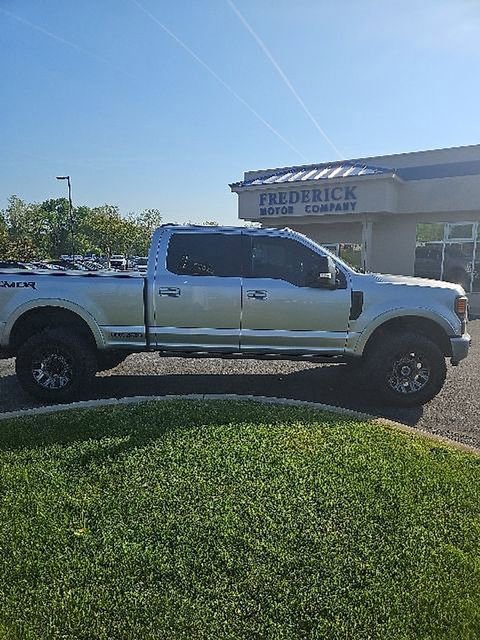 Used 2022 Ford F350 Lariat w/ Tremor Off-Road Package AWD/4WD image 3