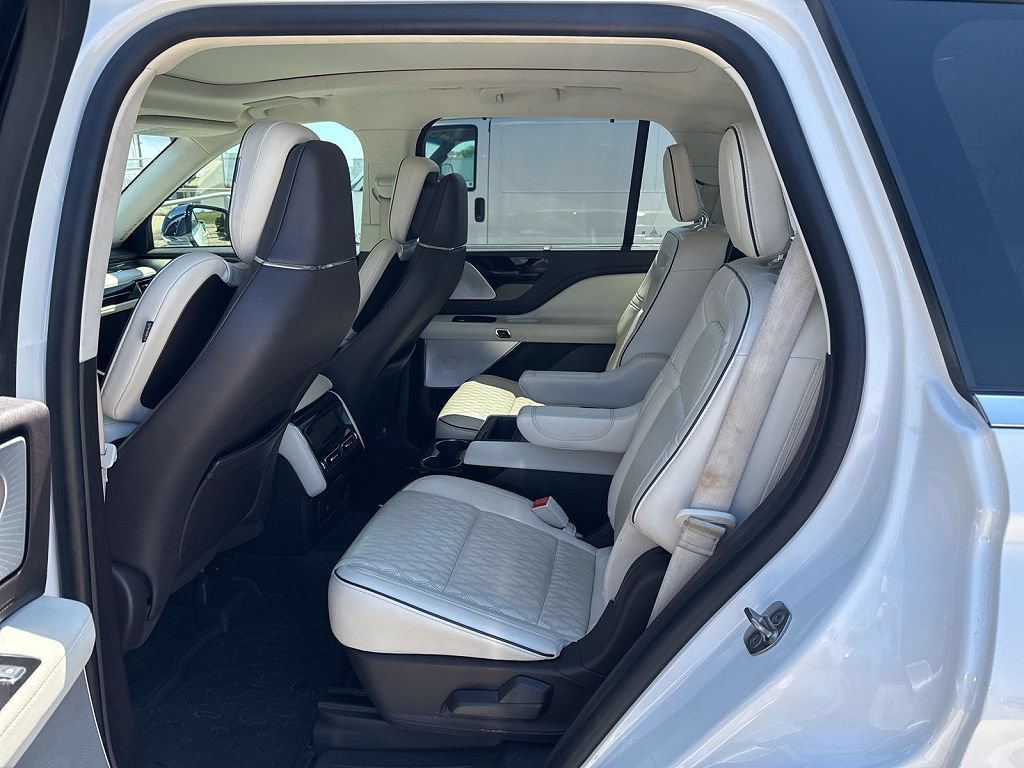Used 2021 Lincoln Aviator Black Label w/ Dynamic Handling Package AWD/4WD image 8