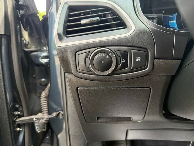 Used 2023 Ford Edge SE w/ Black Appearance Package AWD/4WD image 14
