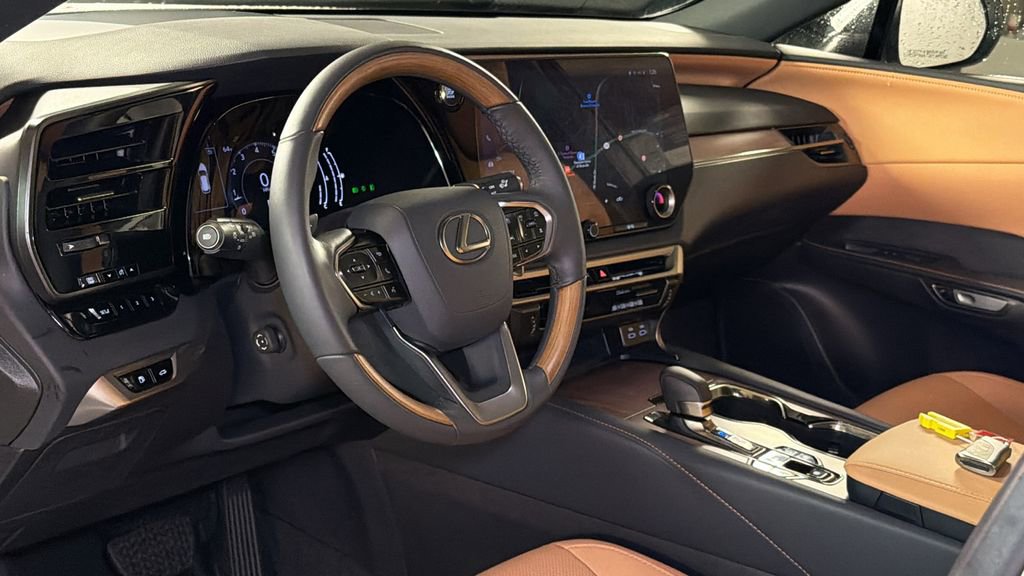 Certified 2024 Lexus RX 350 Premium w/ Accessory Package (K3) image 24