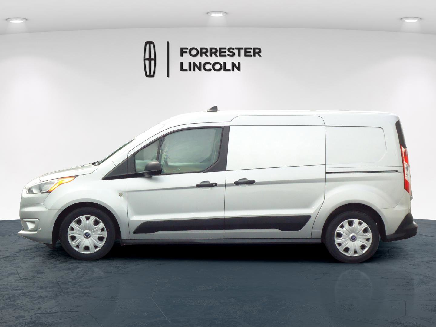 Used 2019 Ford Transit Connect XLT image 6