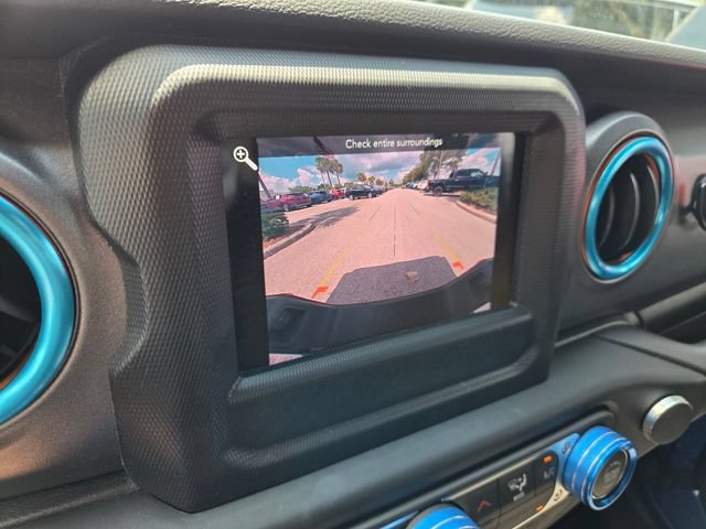 Certified 2020 Jeep Gladiator Mojave w/ Trailer Tow Package AWD/4WD image 32