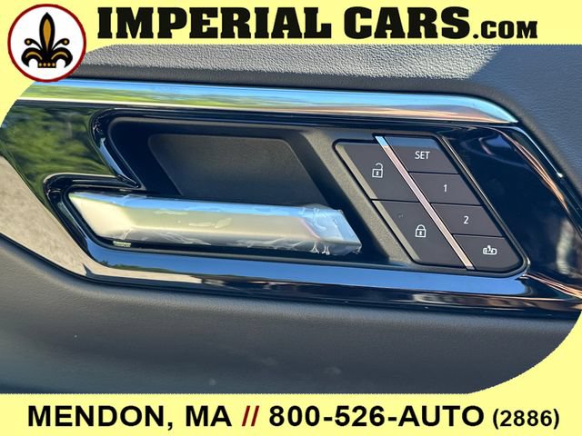 New 2026 Chevrolet Tahoe High Country AWD/4WD image 23