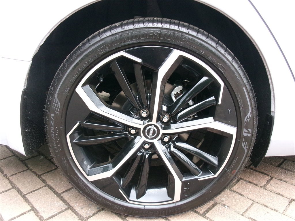 Used 2026 Nissan Altima 2.5 SR FWD image 40