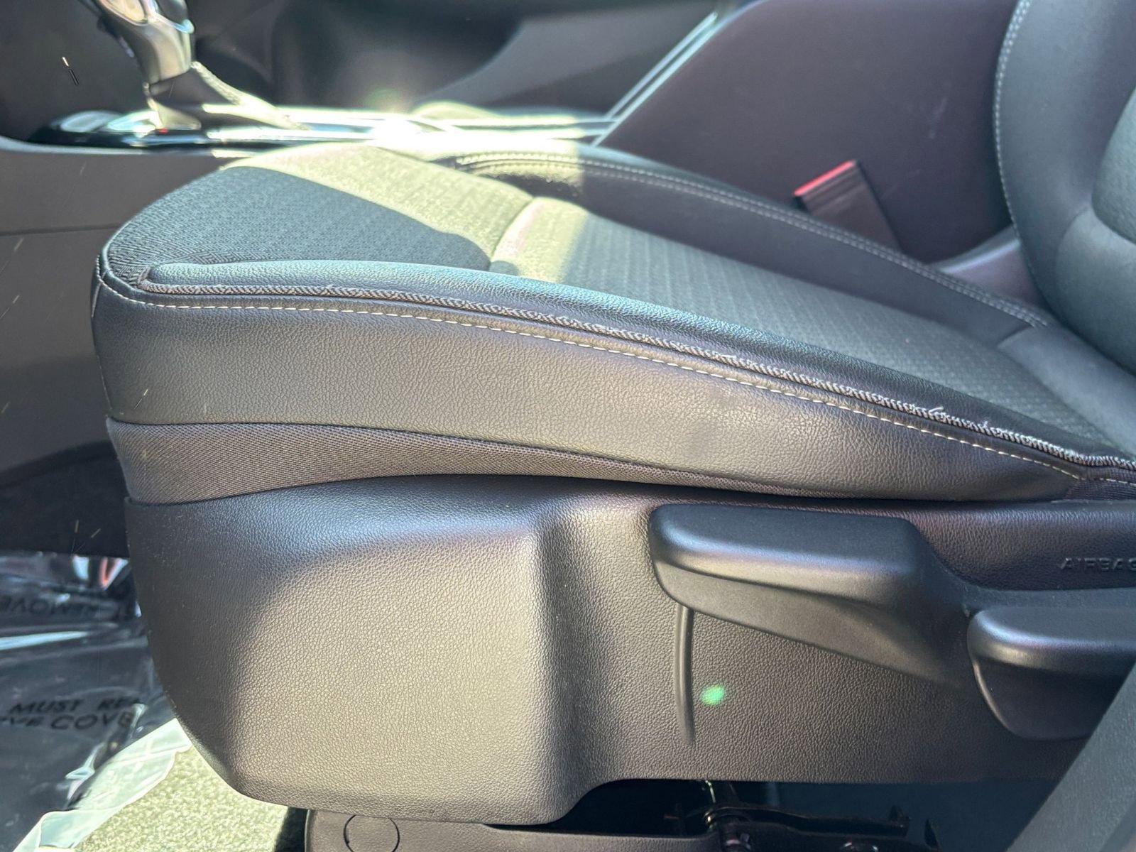 Used 2025 Buick Encore GX Preferred image 28